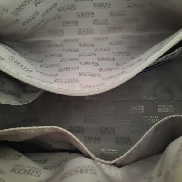 Michael Kors Crossbody Handbag - Picture 3 of 8